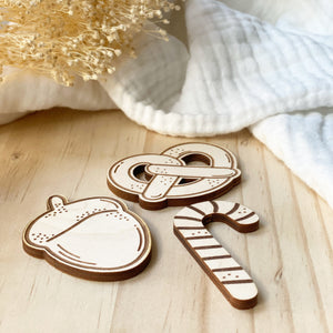 Lot de formes en bois à accrocher (trou + ficelle) personnalisable